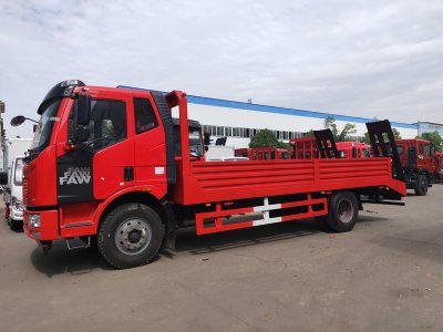 平闆運輸車